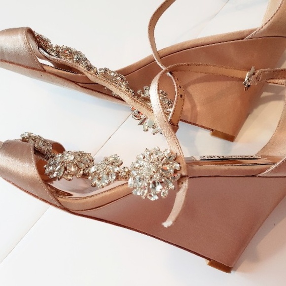 Badgley Mischka jeweled sandals - Picture 3 of 6